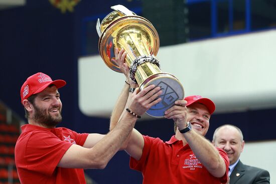 KHL championship medal award ceremony for CSKA players