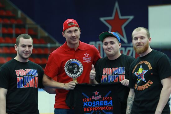 KHL championship medal award ceremony for CSKA players