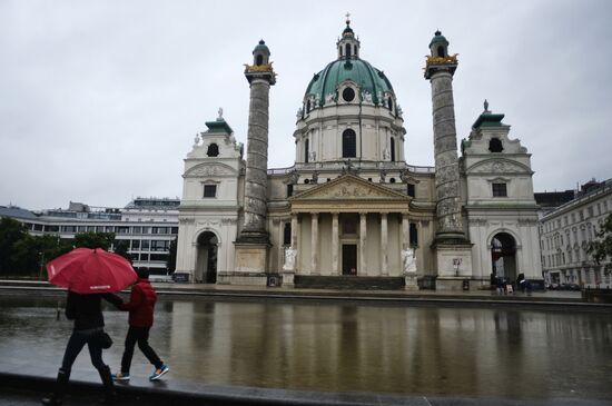 Cities of the world. Vienna