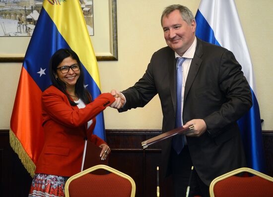 Russian Vice-Prime Minister condcuts meeting of Russian-Venezuelan inter-government commission