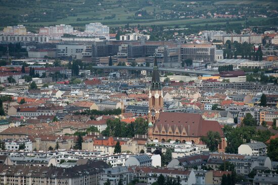 Cities of the world. Vienna
