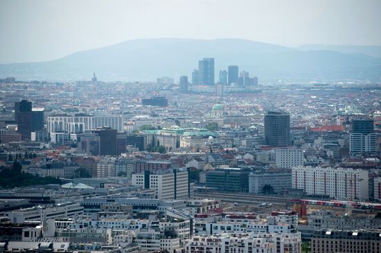 Cities of the world. Vienna