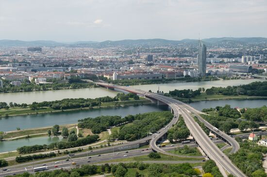 Cities of the world. Vienna