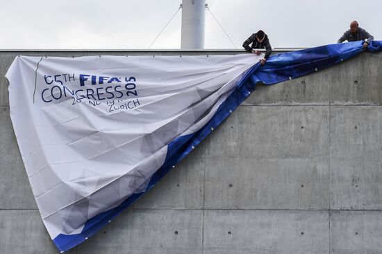FIFA officials arrested in Zurich