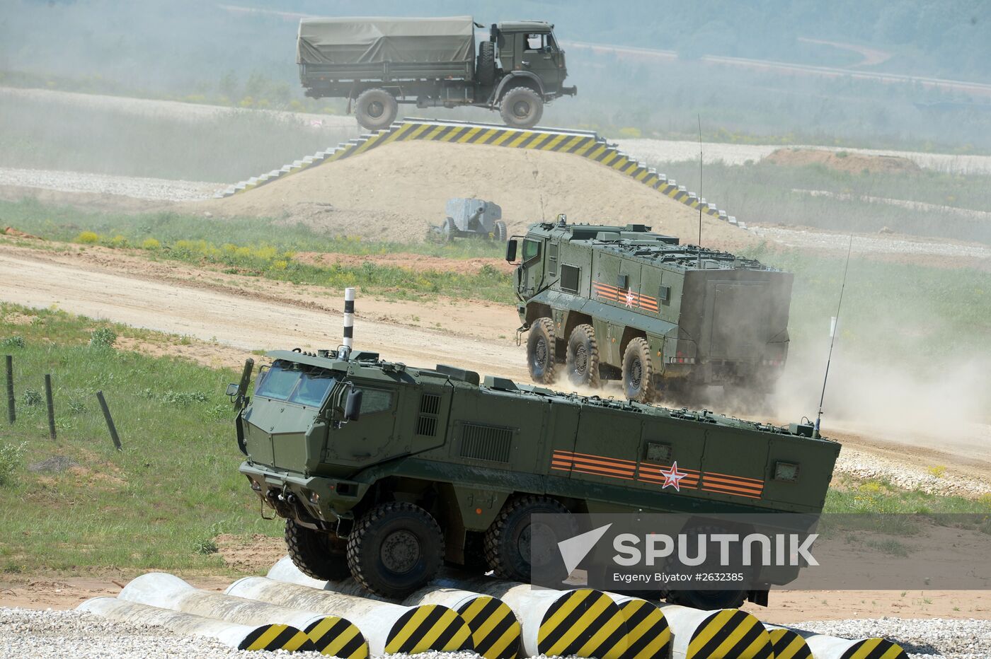 Military equipment displayed in the run-up to Army-2015 international forum