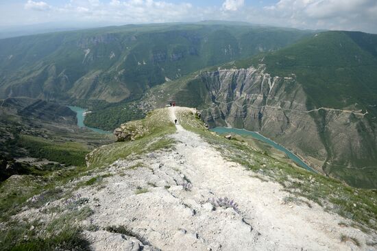 Views opf Dagestan