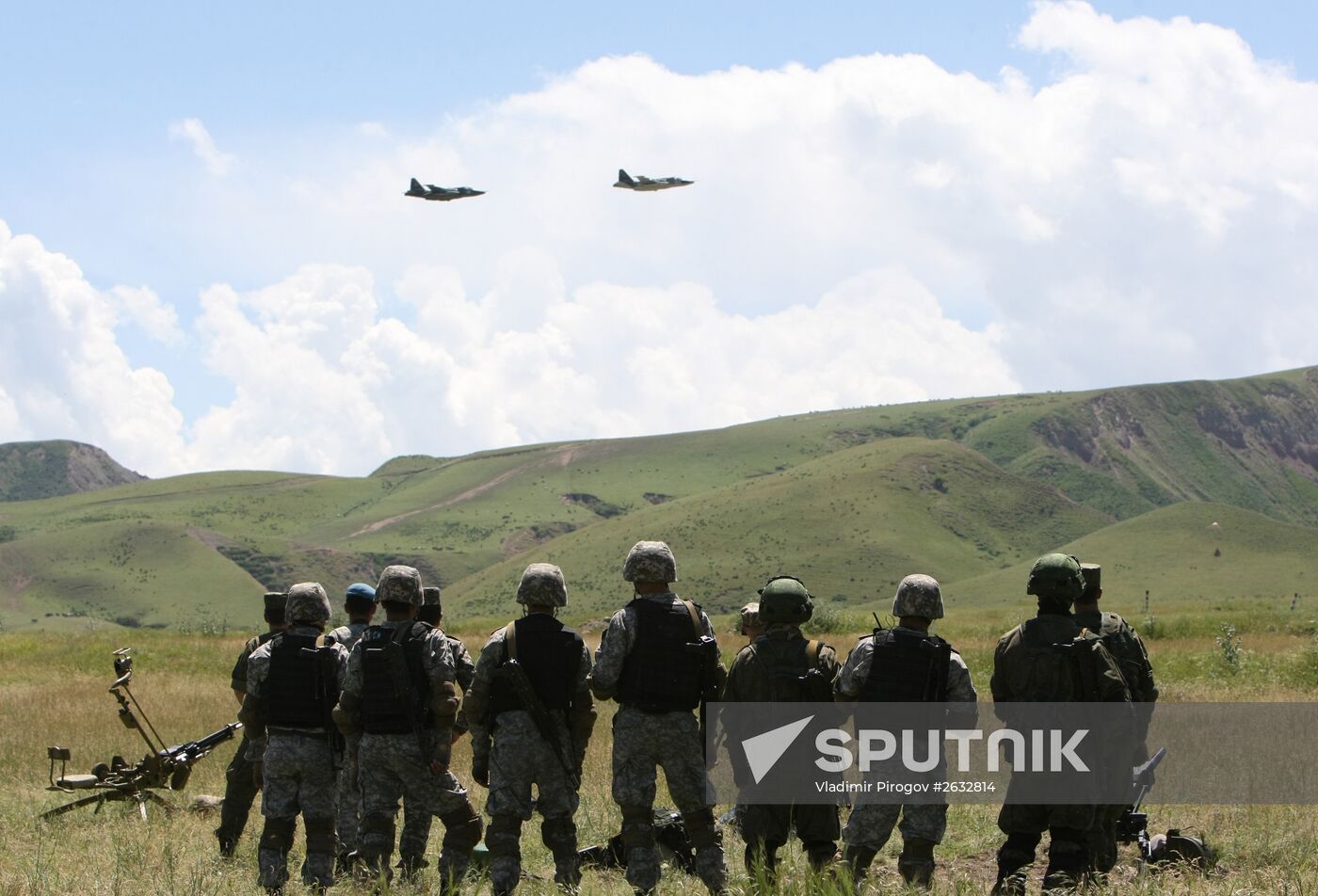 Joint exercises by Russian Airborne Forces and Kyrgyz National Guards