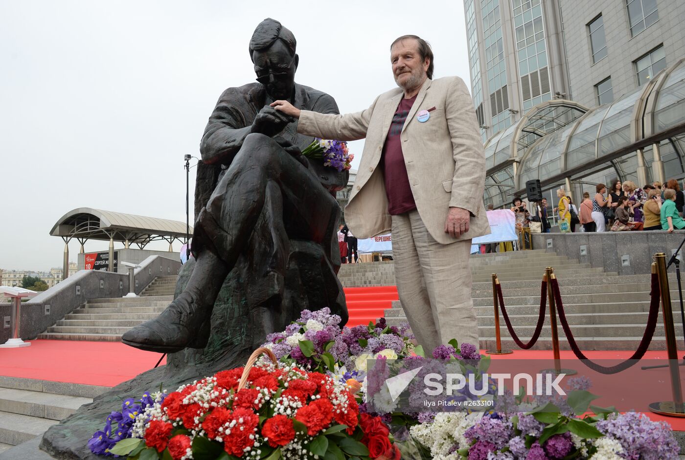 Unveiling monument to Dmitry Shostakovich