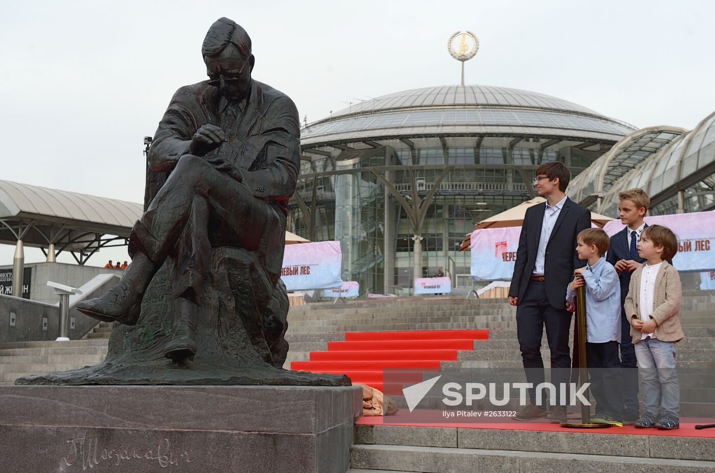 Unveiling monument to Dmitry Shostakovich