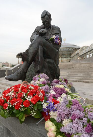 Unveiling monument to Dmitry Shostakovich
