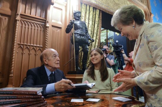 Former French president Giscard d'Estaing's book 'Victory of the Grand Army' presented