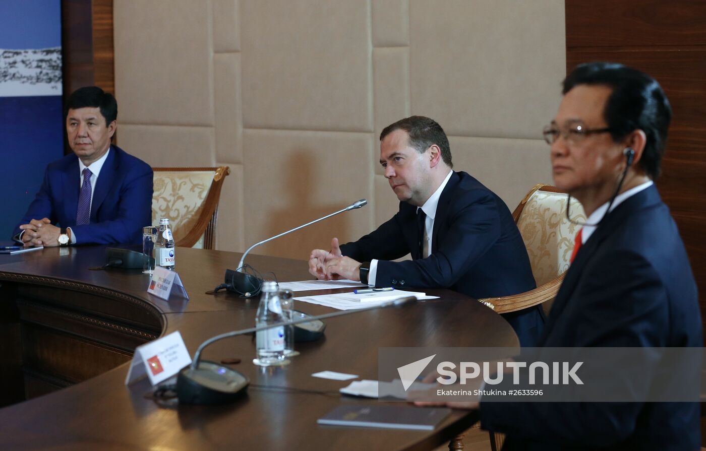 Prime Minister Dmitry Medvedev takes part in meeting of CIS and EAEC heads of governments in Kazakhstan