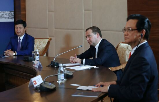 Prime Minister Dmitry Medvedev takes part in meeting of CIS and EAEC heads of governments in Kazakhstan
