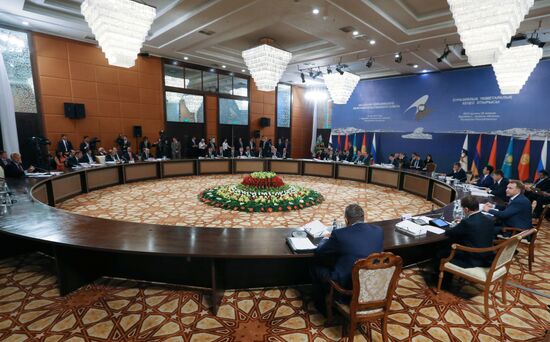 Prime Minister Dmitry Medvedev takes part in meeting of CIS and EAEC heads of governments in Kazakhstan