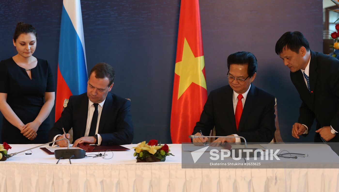 Prime Minister Dmitry Medvedev attends meetings of CIS Heads of State Council and EAEC in Kazakhstan