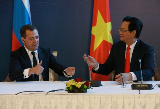 Prime Minister Dmitry Medvedev takes part in meeting of CIS and EAEC heads of governments in Kazakhstan