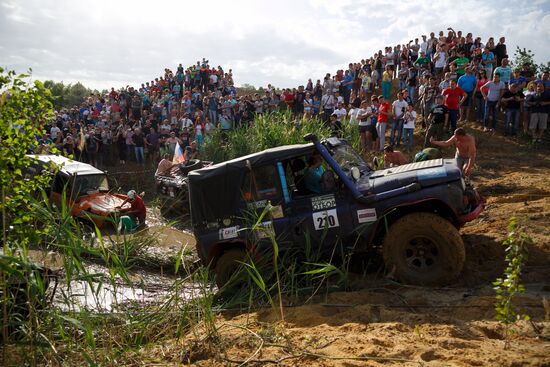 The Sandpit Generals trophy raid in Volgograd Region