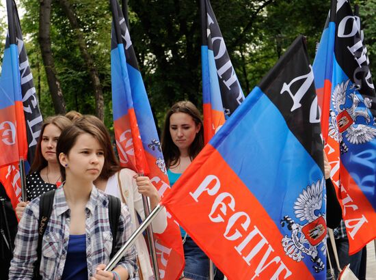 Event in memory of perished children held in Donetsk on June 1
