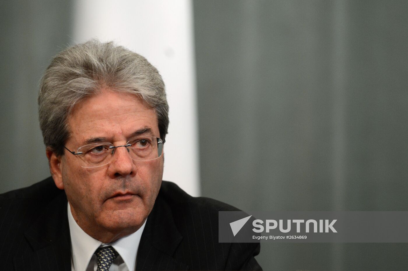 Russian Foreign Minister Servei Lavrov meets with his Italian counterpart Paolo Gentiloni