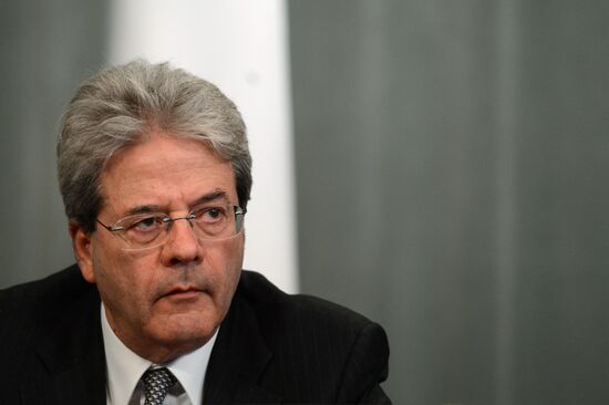 Russian Foreign Minister Servei Lavrov meets with his Italian counterpart Paolo Gentiloni