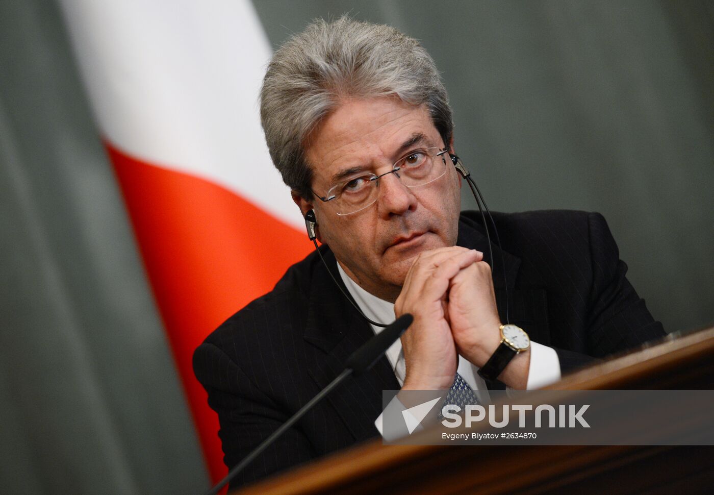 Russian Foreign Minister Servei Lavrov meets with his Italian counterpart Paolo Gentiloni