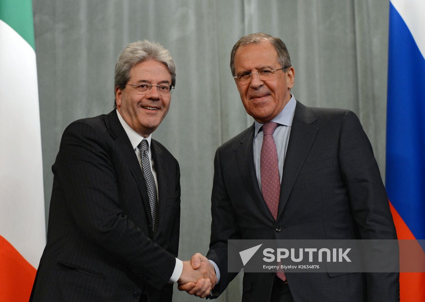 Russian Foreign Minister Servei Lavrov meets with his Italian counterpart Paolo Gentiloni