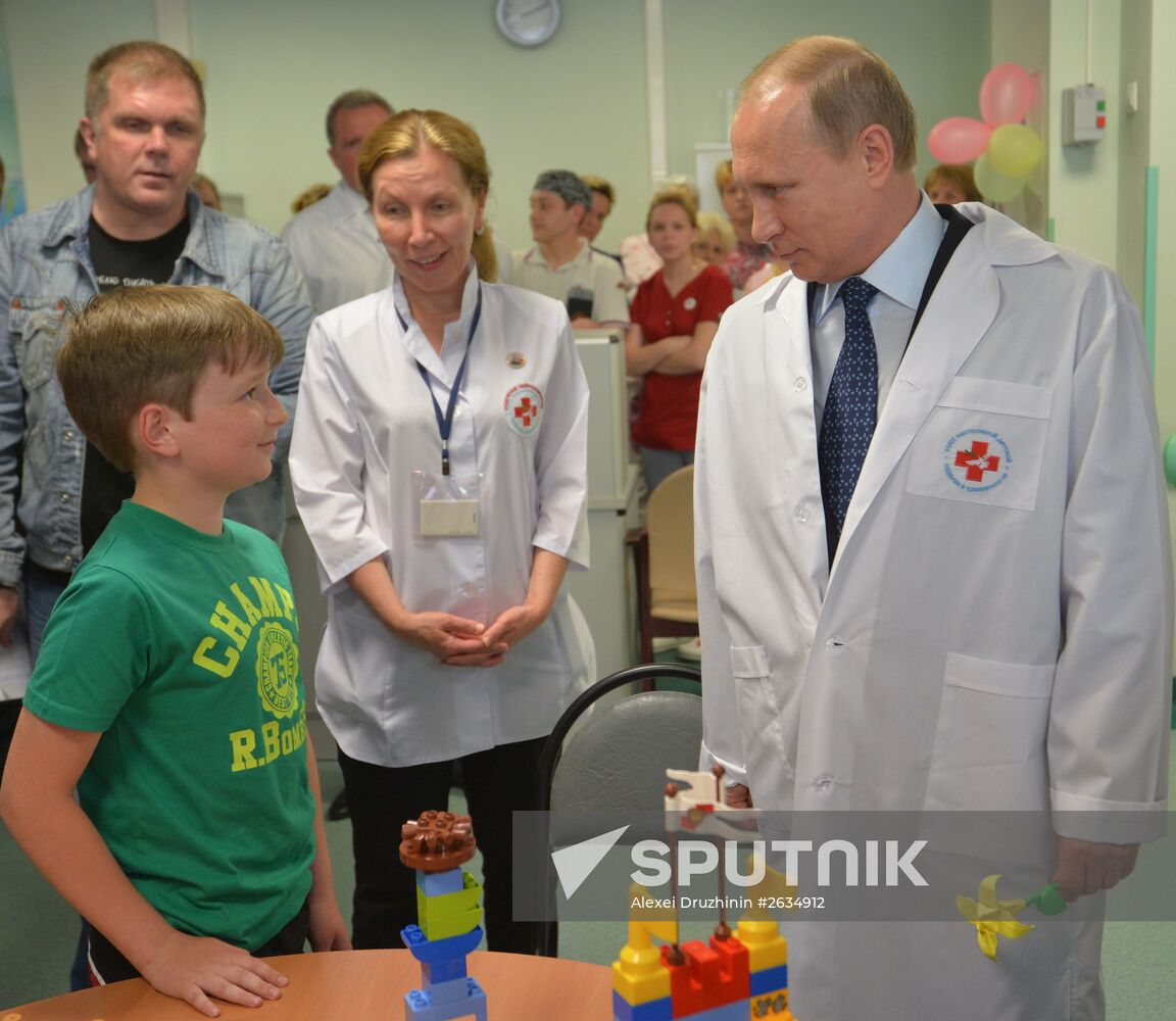 Russian President Vladimir Putin visits Emergency Children's Surgery and Traumatology Research Institute