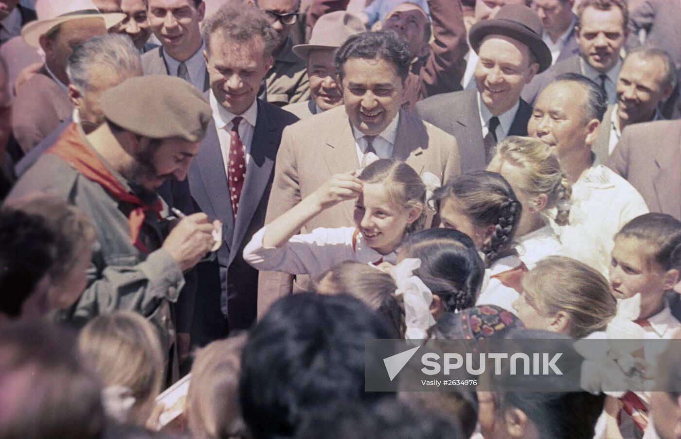 Fidel Castro visits USSR