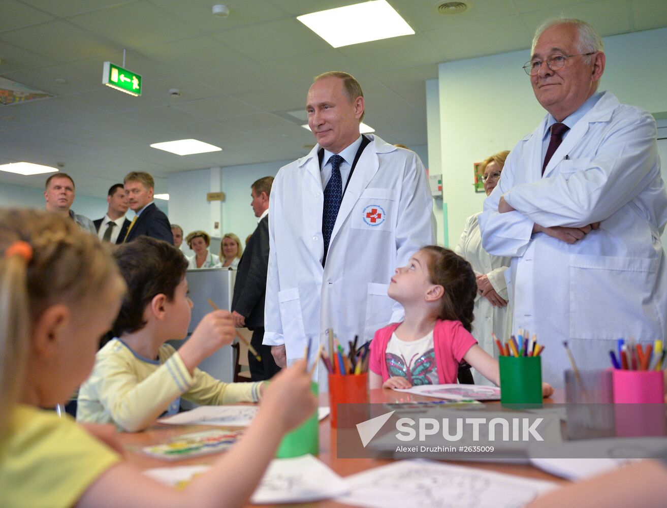 Russian President Vladimir Putin visits Emergency Children’s Surgery and Traumatology Research Institute
