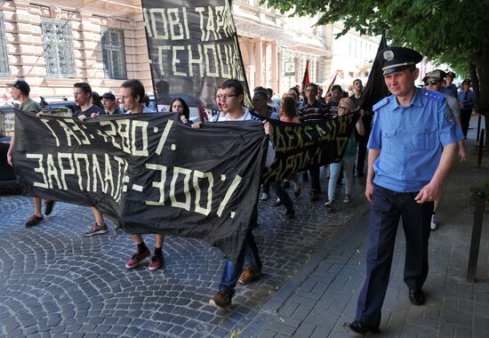 Action in Lviv protesting utilities rates increase