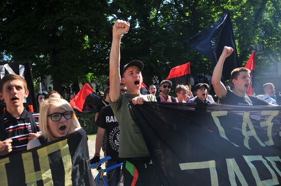 Action in Lviv protesting utilities rates increase