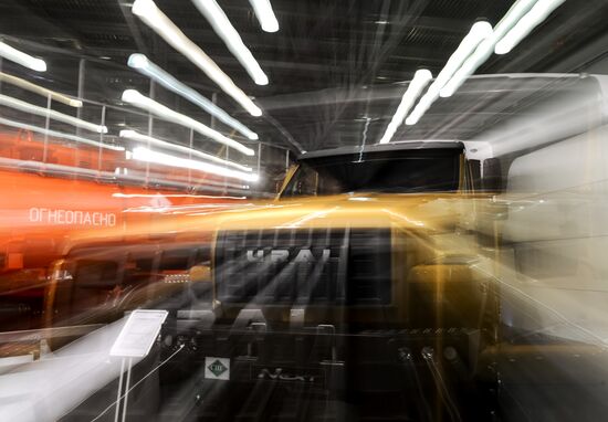 GAZ Group presents its inventions at Construction Equipment and Technologies - 2015 exhibition