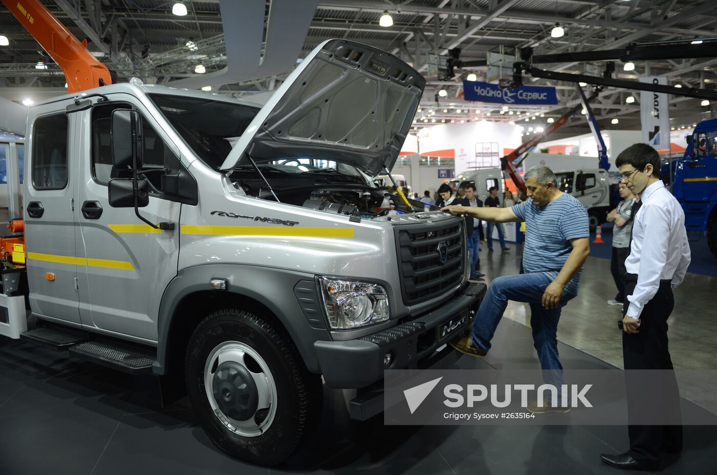 GAZ Group presents its inventions at Construction Equipment and Technologies - 2015 exhibition