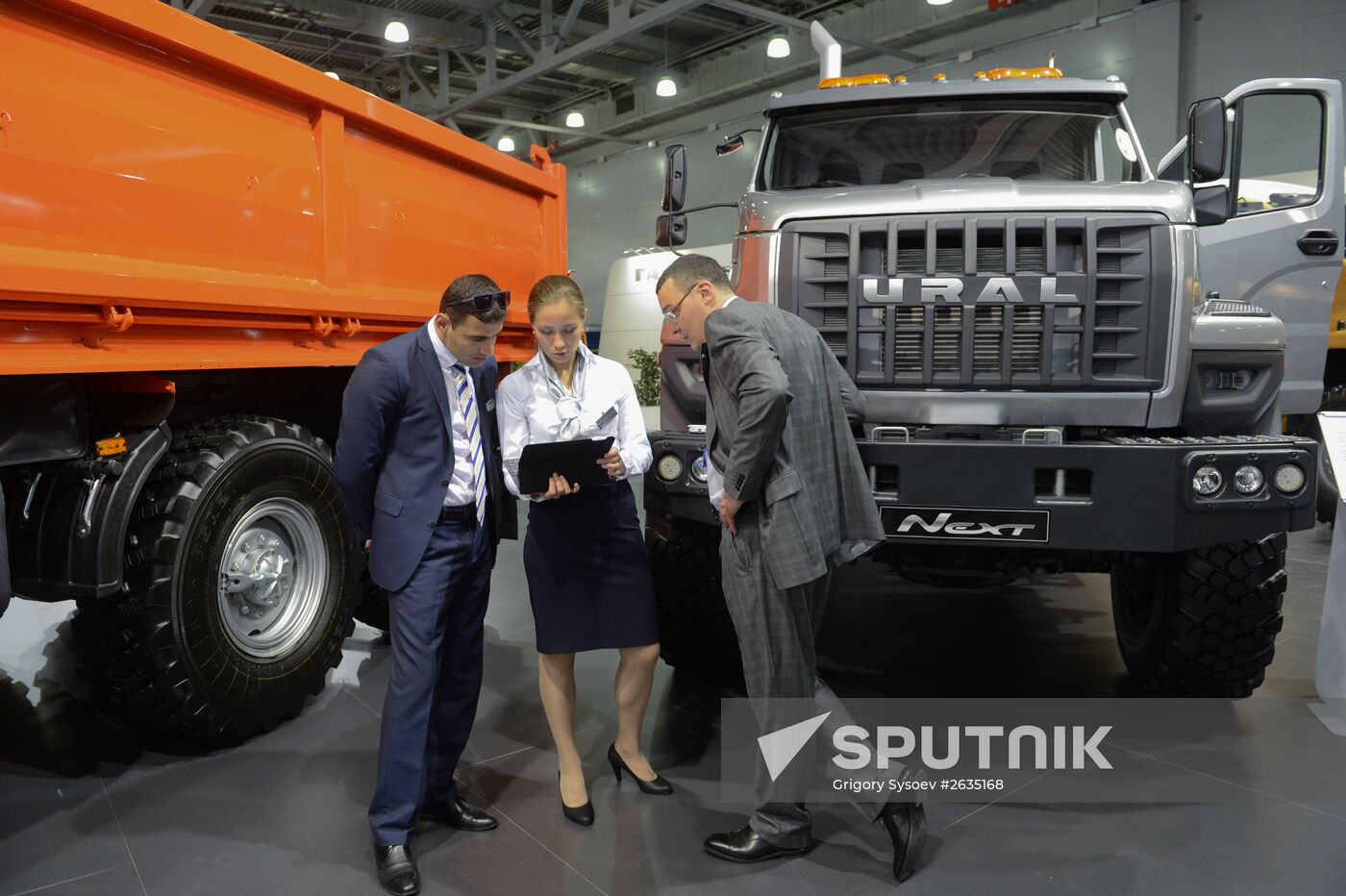 GAZ Group presents its inventions at Construction Equipment and Technologies - 2015 exhibition