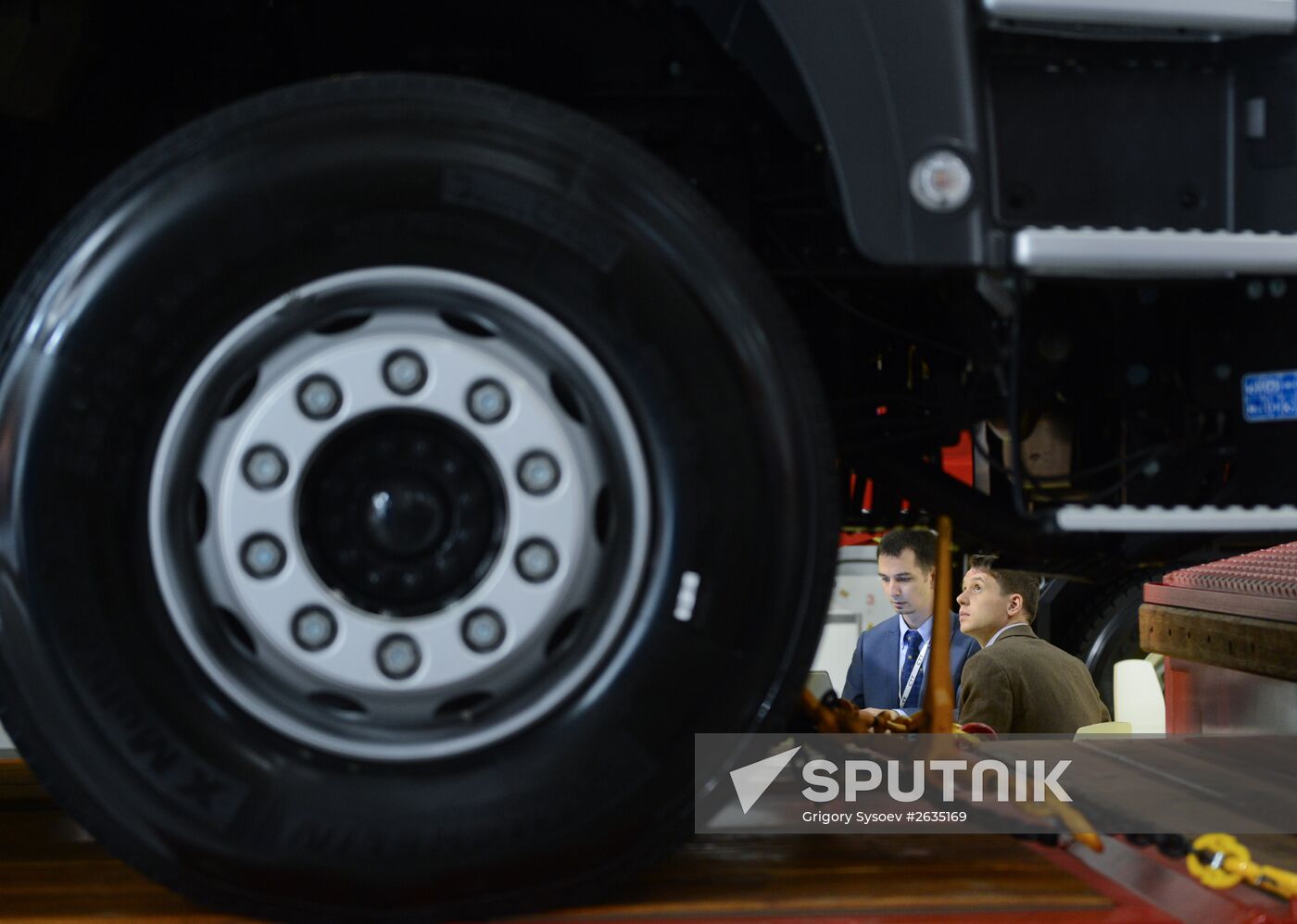 GAZ Group presents its inventions at Construction Equipment and Technologies - 2015 exhibition