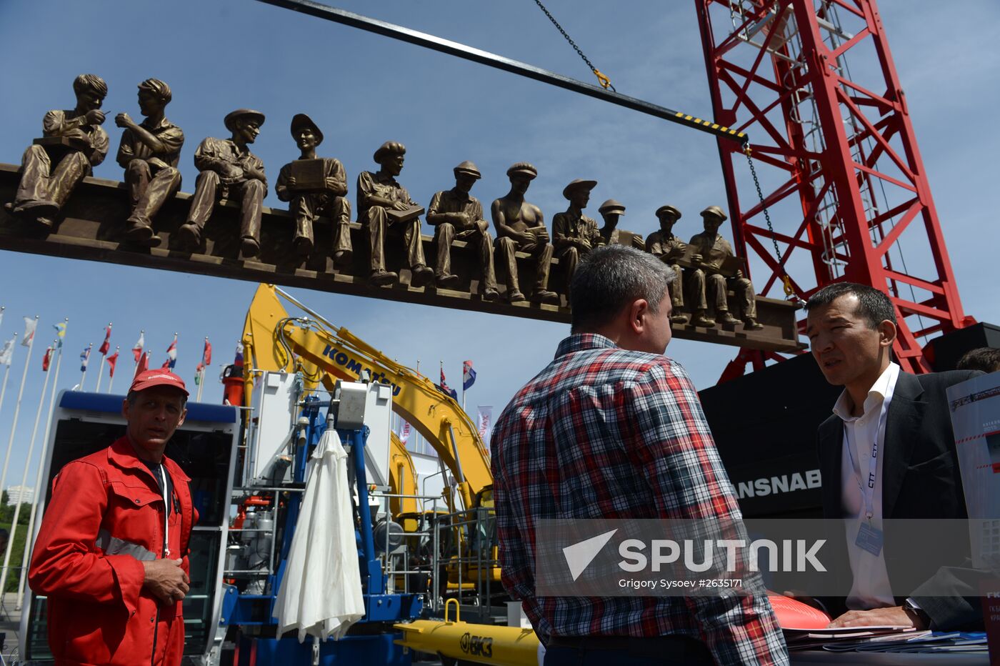 GAZ Group presents its inventions at Construction Equipment and Technologies - 2015 exhibition