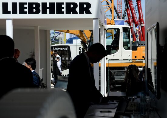 GAZ Group presents its inventions at Construction Equipment and Technologies - 2015 exhibition