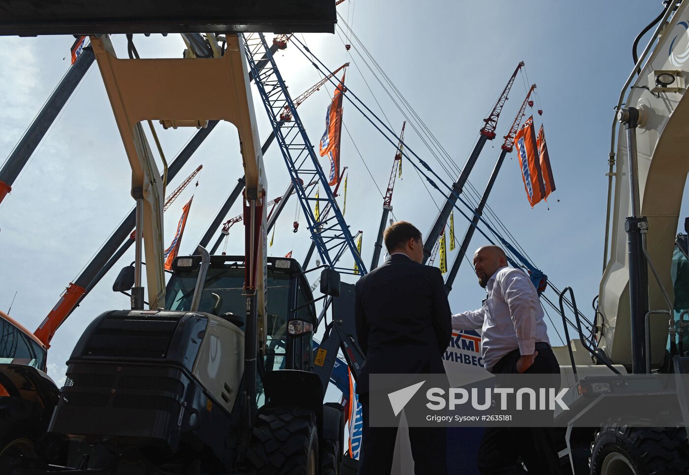 GAZ Group presents its inventions at Construction Equipment and Technologies - 2015 exhibition