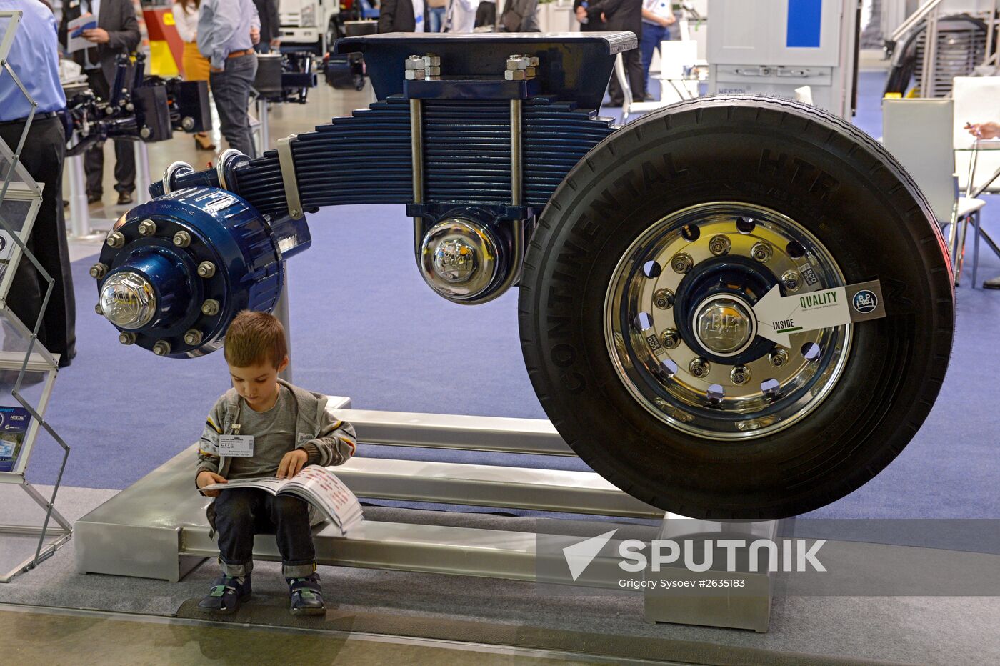 GAZ Group presents its inventions at Construction Equipment and Technologies - 2015 exhibition