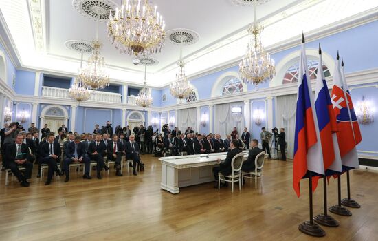 Russian Prime Minister Dmitry Medvedev meets with Slovak Prime Minister Robert Fico