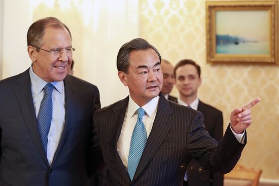 Russian FM Sergey Lavrov meets Chinese FM Wang Yi