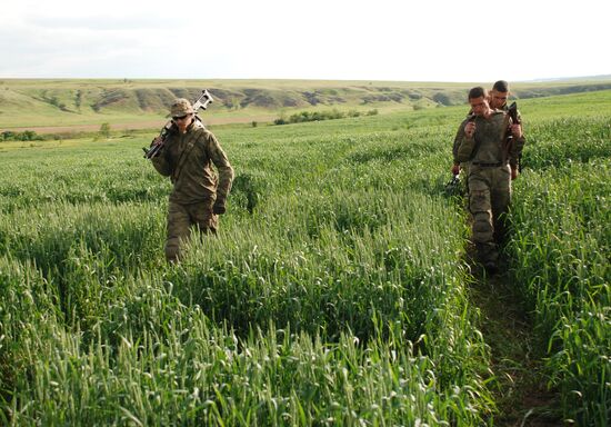 Donetsk People's Republic's reconnaissance unit near Shirokino village