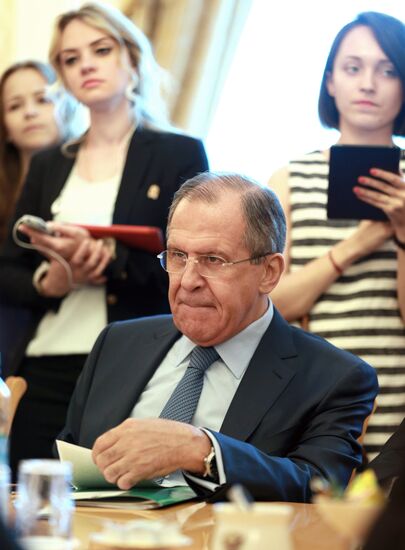 Russian FM Sergey Lavrov meets Chinese FM Wang Yi