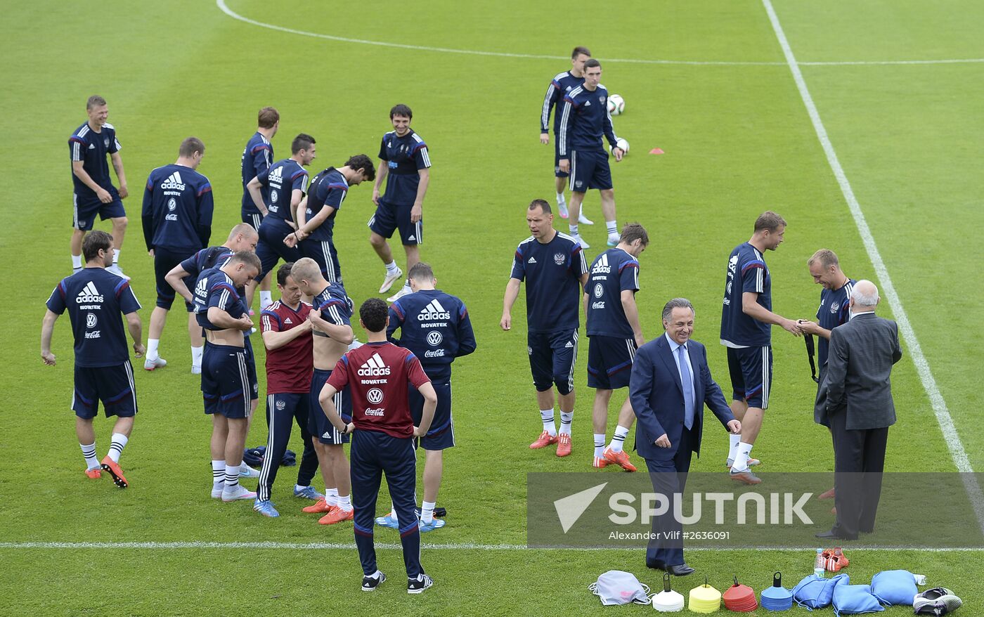 Football. Russian national team holds training session