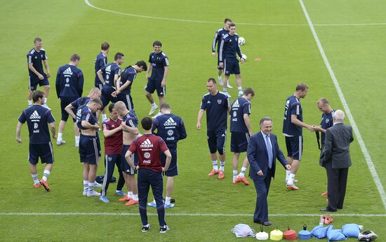Football. Russian national team holds training session