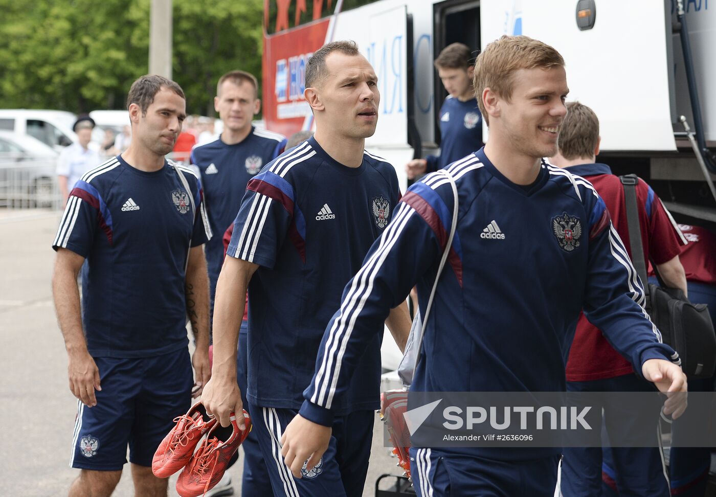 Football. Russian national team holds training session