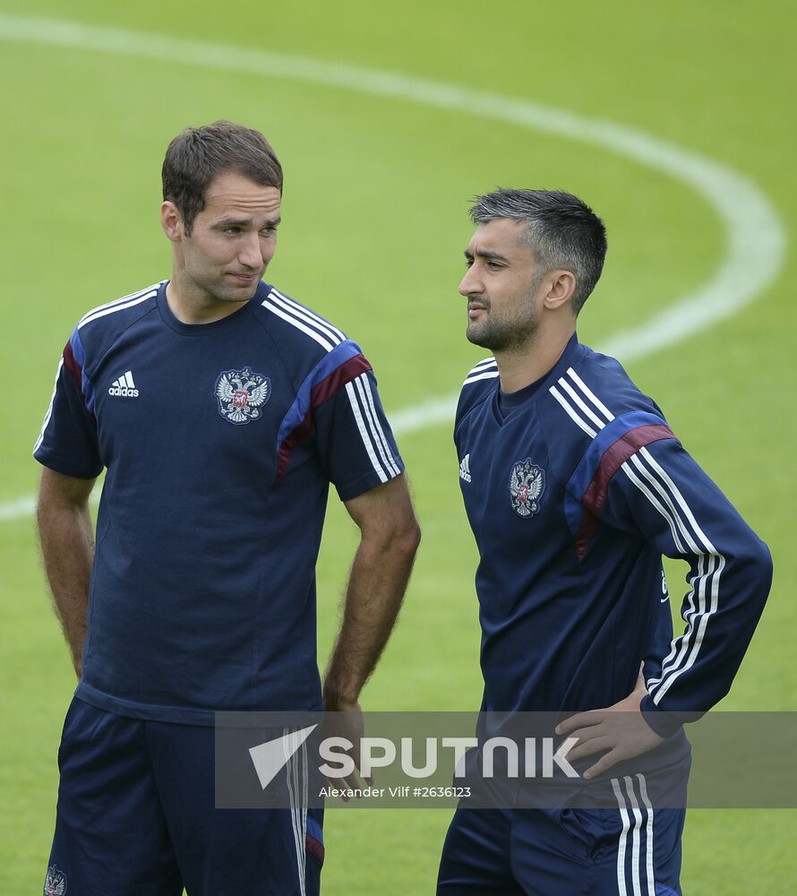 Football. Russian national team holds training session