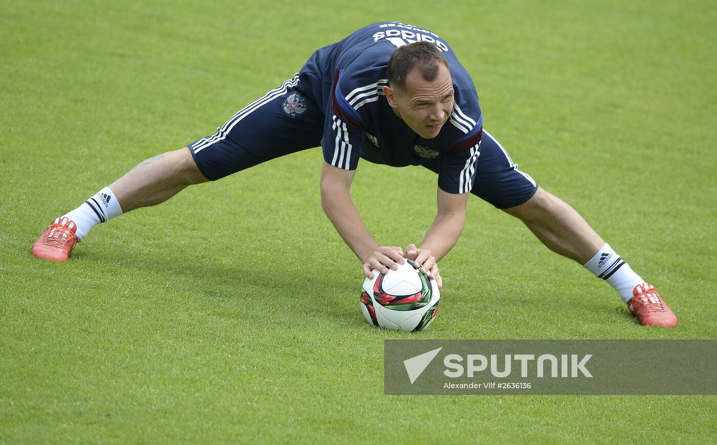 Football. Russian national team holds training session