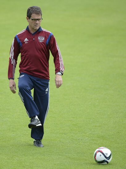 Football. Russian national team holds training session