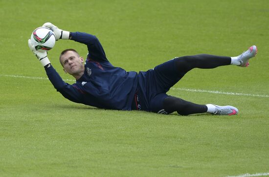 Football. Russian national team holds training session